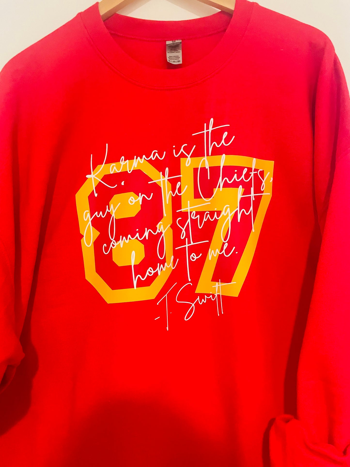 T swift 87 sweatshirt